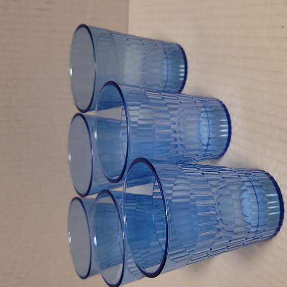 Set of 6 Small Plastic Vintage Oatmeal Glasses - Picture 4 of 11
